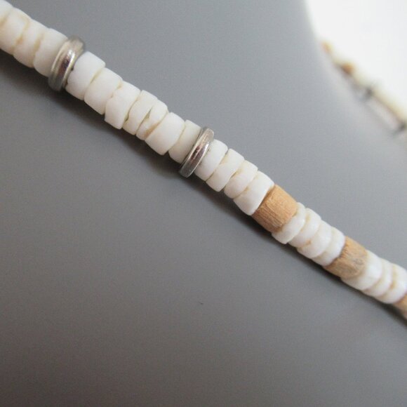 Vintage Hawaiian Surfer Puka Shell Bead Necklace Barrel Clasp 17 ” 1980's Boho - Picture 3 of 4